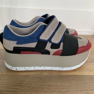 Zara Platform Sneakers size 7(EU 38).